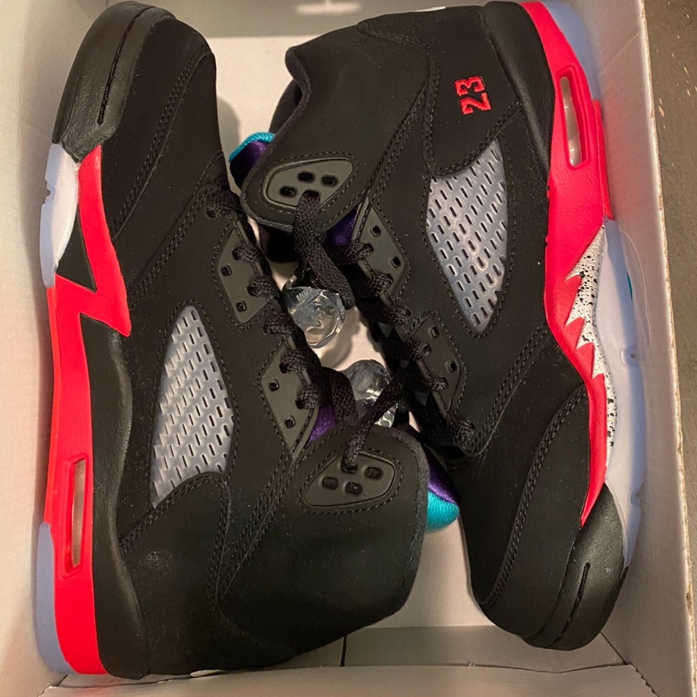 Brand New Top 3 Air Jordan 5 Sz 6Y